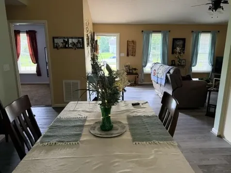 158 Phelps Way Bowling Green KY 42104