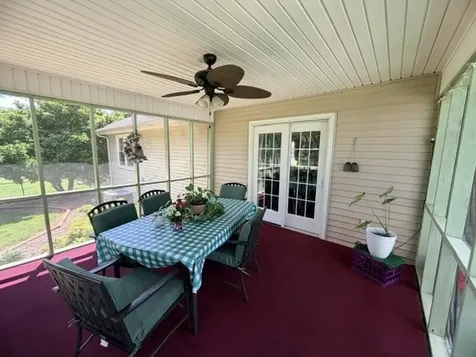 158 Phelps Way Bowling Green KY 42104