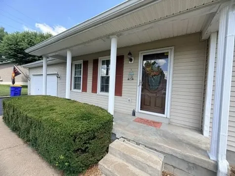 158 Phelps Way Bowling Green KY 42104