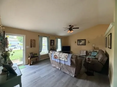 158 Phelps Way Bowling Green KY 42104