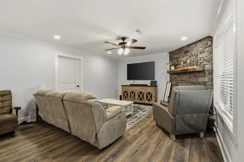 5333 Meador Port Oliver Road Scottsville KY 42164