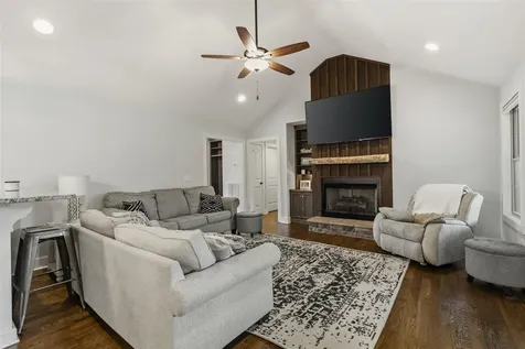 5333 Meador Port Oliver Road Scottsville KY 42164