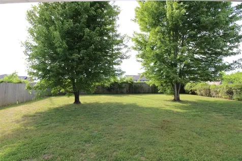 577 Meridian Drive Bowling Green KY 42101