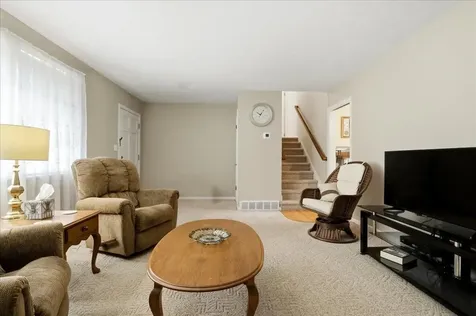 1226 Shawnee Way Bowling Green KY 42104