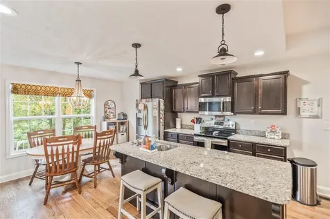 5361 Amber Creek Lane Bowling Green KY 42101