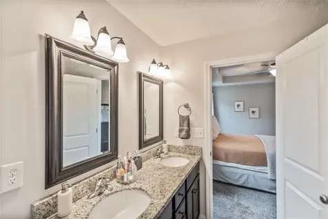 5361 Amber Creek Lane Bowling Green KY 42101