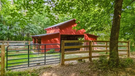 1314 Holland Brothers Road Woodburn KY 42170