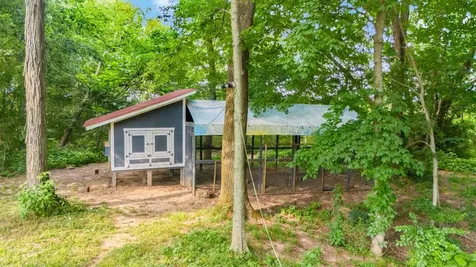 1314 Holland Brothers Road Woodburn KY 42170