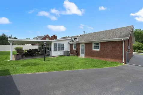 206 Windsor Avenue Glasgow KY 42141