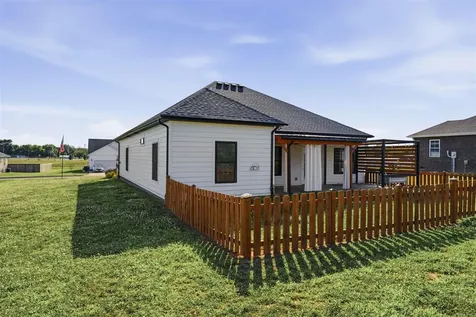 108 Willow Hill Court Auburn KY 42206