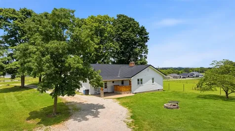 3281 Hydro Pondsville Road Smiths Grove KY 42171