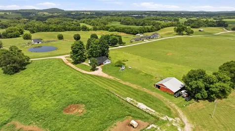 3281 Hydro Pondsville Road Smiths Grove KY 42171