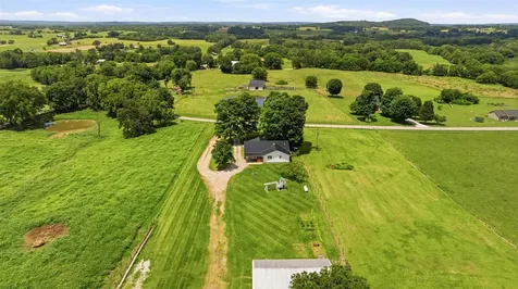 3281 Hydro Pondsville Road Smiths Grove KY 42171