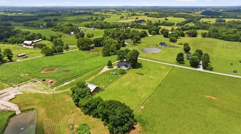 3281 Hydro Pondsville Road Smiths Grove KY 42171