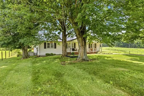 3281 Hydro Pondsville Road Smiths Grove KY 42171