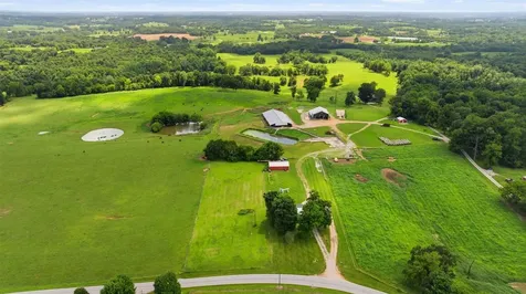 3281 Hydro Pondsville Road Smiths Grove KY 42171