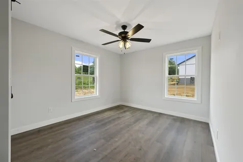 1342 Willie Groce Road Glasgow KY 42141