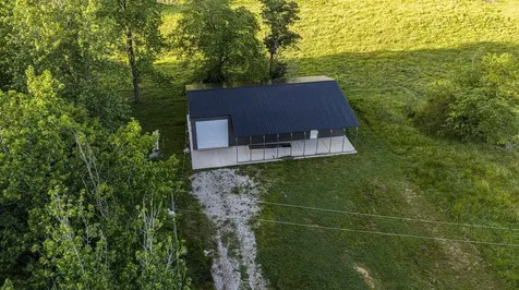 133 Oakhill School Road Smiths Grove KY 42171