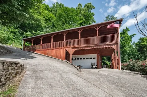 2086 Martin Pierce Road Cub Run KY 42729