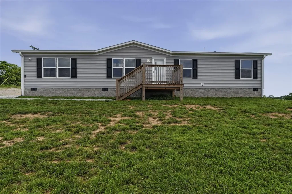 7940 Tompkinsville Road Glasgow KY 42141