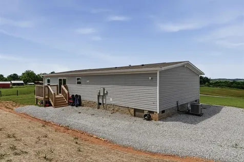7940 Tompkinsville Road Glasgow KY 42141