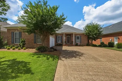 1605 Camden Court Bowling Green KY 42103