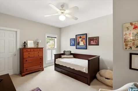 1605 Camden Court Bowling Green KY 42103