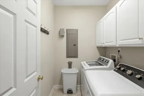 1605 Camden Court Bowling Green KY 42103