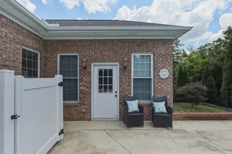 1605 Camden Court Bowling Green KY 42103