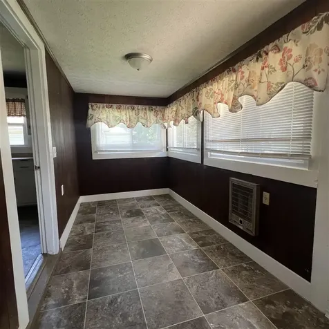 113 Garmon Avenue Glasgow KY 42141