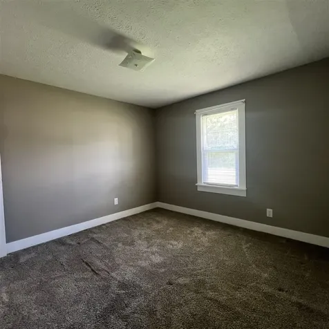 113 Garmon Avenue Glasgow KY 42141