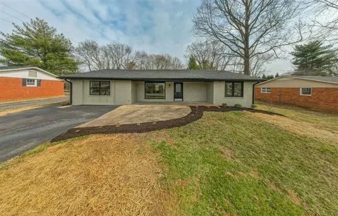 2720 Apache Drive Bowling Green KY 42104