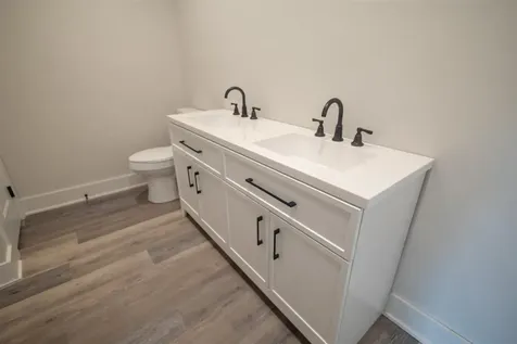 2720 Apache Drive Bowling Green KY 42104