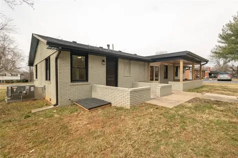 2720 Apache Drive Bowling Green KY 42104