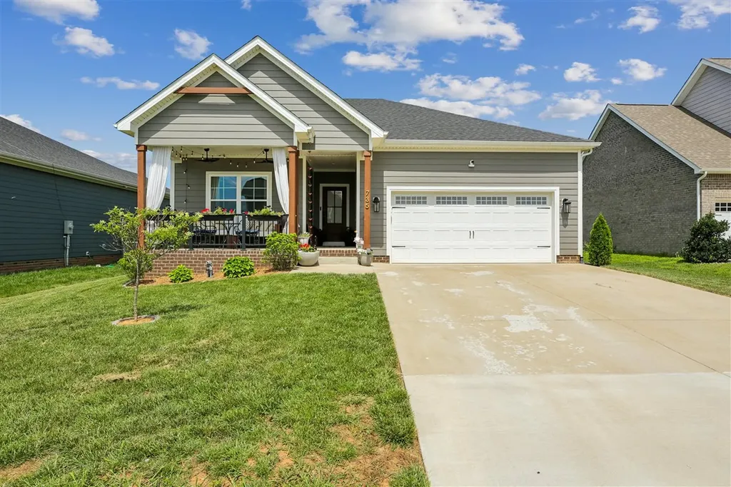 735 Denver Lane Bowling Green KY 42103