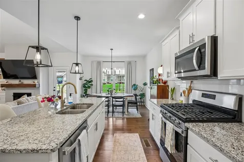 735 Denver Lane Bowling Green KY 42103