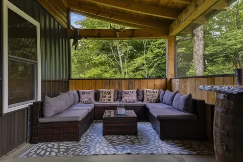 102 Scenic Drive Mammoth Cave KY 42259