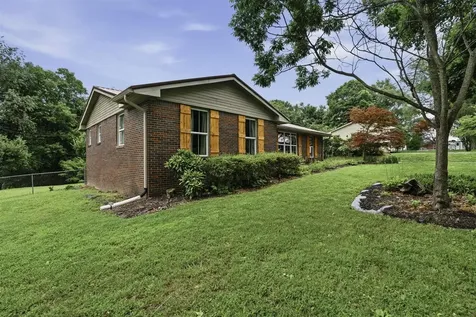 670 Clark Circle Bowling Green KY 42103