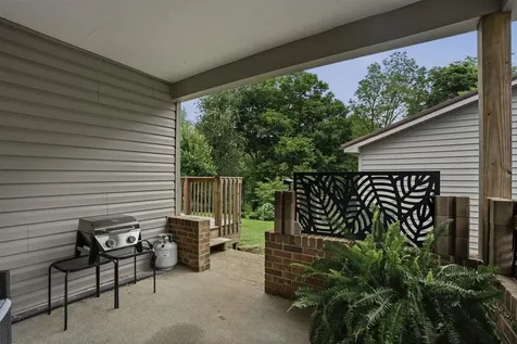 670 Clark Circle Bowling Green KY 42103