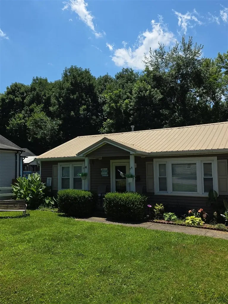 208 Breckenridge Street Franklin KY 42134