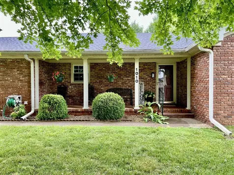 1010 S College Street Franklin KY 42134