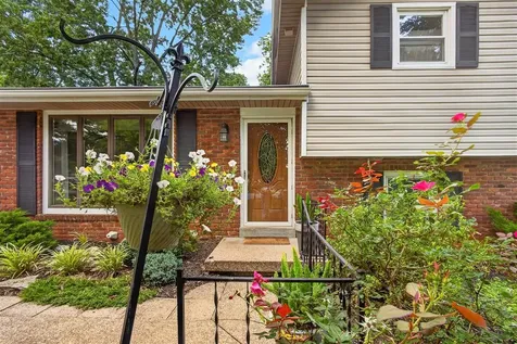 2756 Cheyenne Drive Bowling Green KY 42104