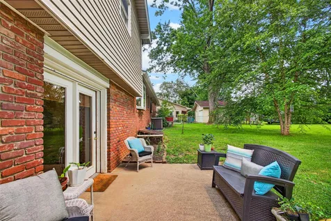 2756 Cheyenne Drive Bowling Green KY 42104