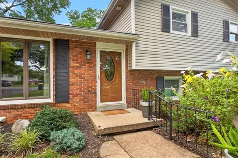 2756 Cheyenne Drive Bowling Green KY 42104