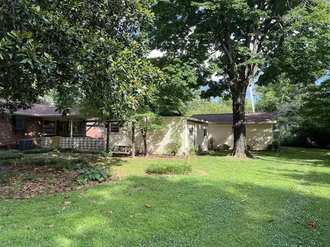 2707 Kiwanis Court Bowling Green KY 42104