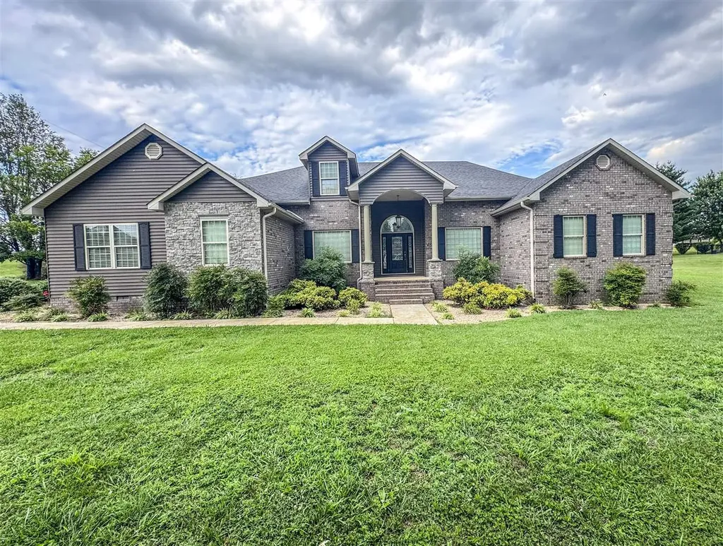 48 Oakwind Road Glasgow KY 42141