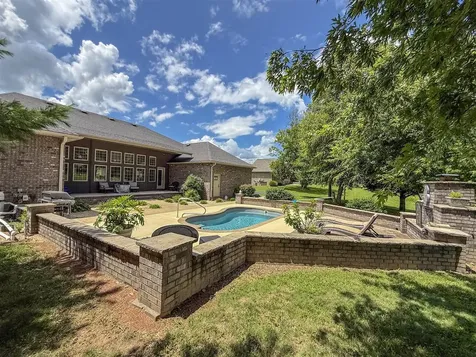 48 Oakwind Road Glasgow KY 42141
