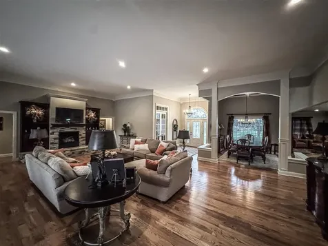 48 Oakwind Road Glasgow KY 42141