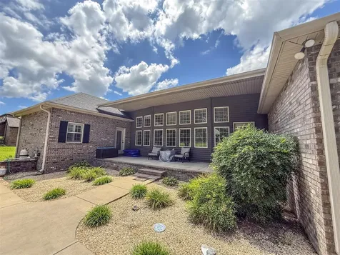 48 Oakwind Road Glasgow KY 42141