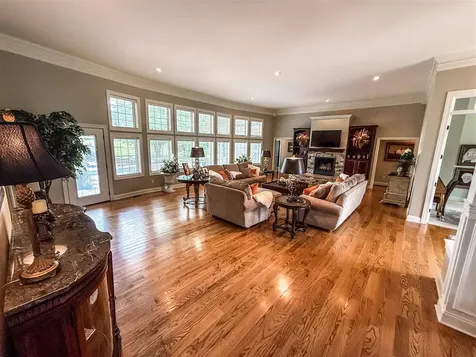 48 Oakwind Road Glasgow KY 42141